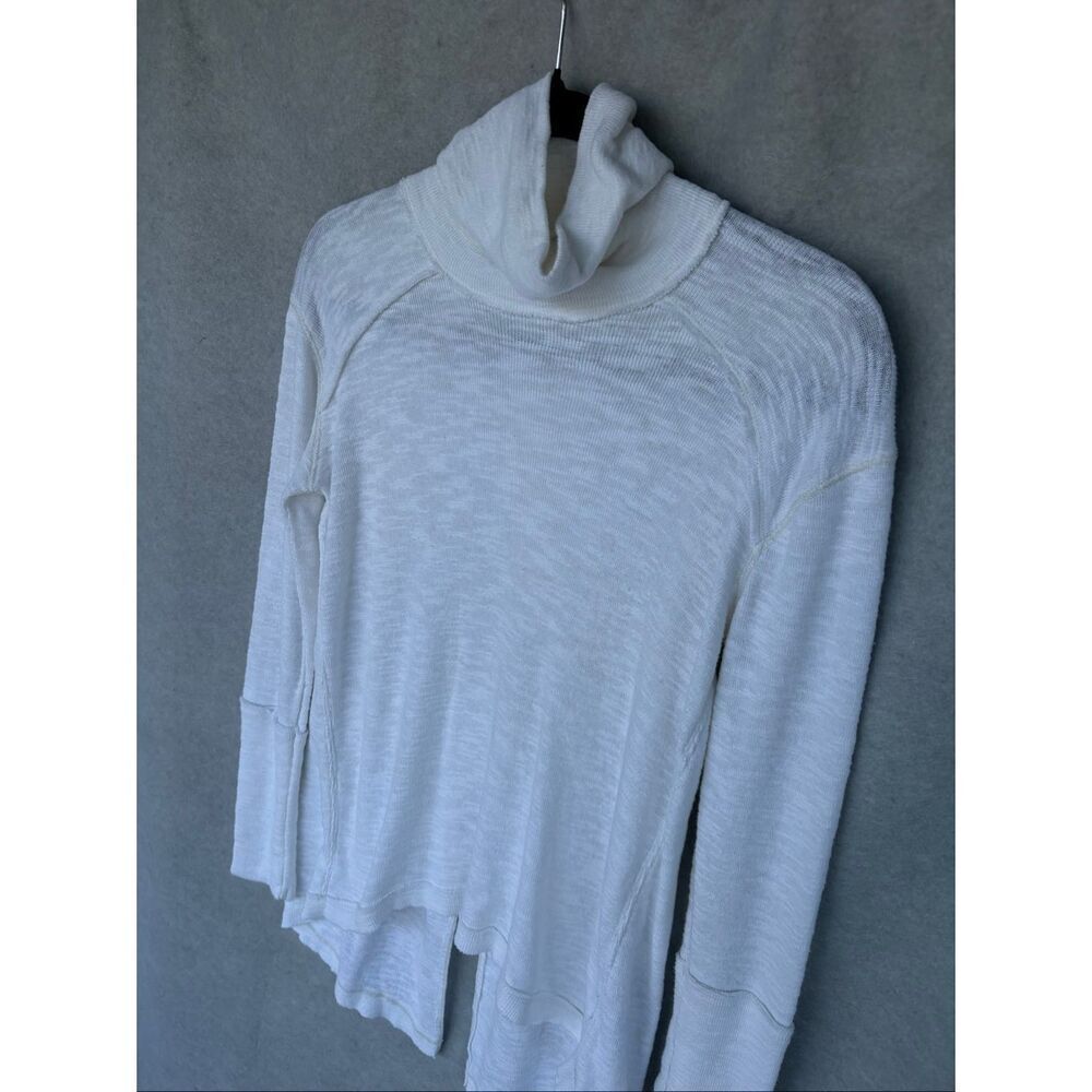 FreePeople White Turtleneck Tunic Sweater XS Lightweight Slouchy Split Back Boho - Picture 4 of 6